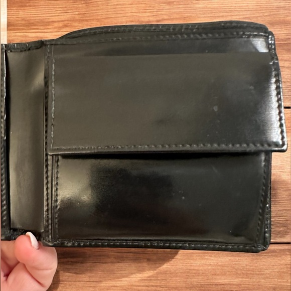 Bvlgari Black Leather Mens Bifold Wallet - Picture 6 of 11